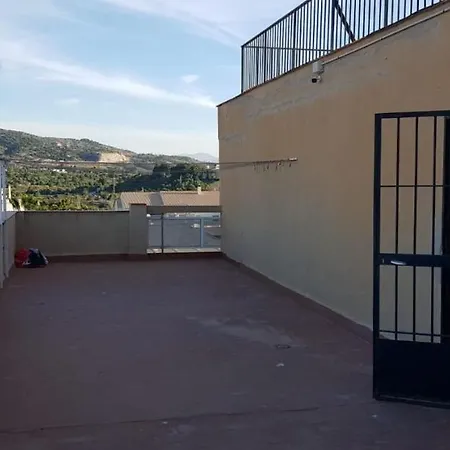 Holidays2torremolinos In Loma Del Colegial Close To Center With Pool, Rooftop Terrace Appartamento Torremolinos