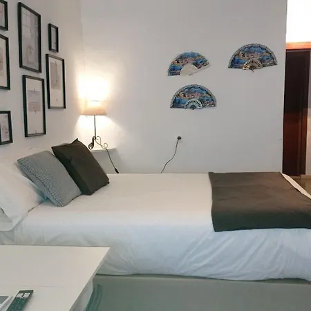 Holidays2torremolinos In Loma Del Colegial Close To Center With Pool, Rooftop Terrace Appartamento *