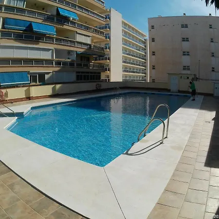 Holidays2torremolinos In Loma Del Colegial Close To Center With Pool, Rooftop Terrace Appartement Torremolinos